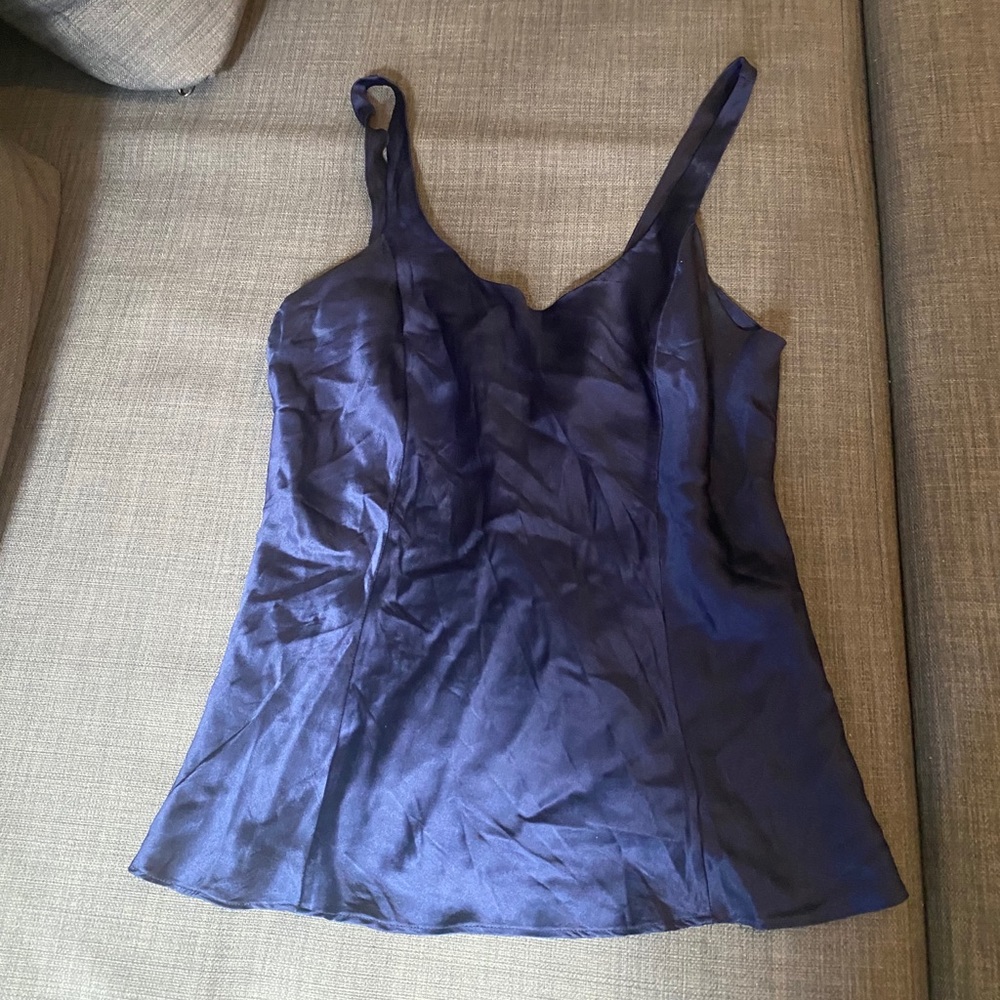 Victoria’s Secret sz M silk navy tank w/scoop back